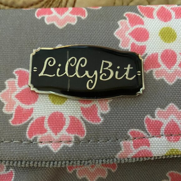 EUC Lilly Bit Diaper Clutch Floral - Picture 7 of 12